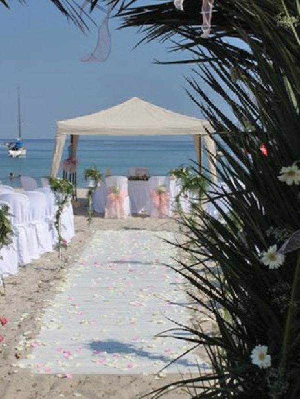 Mariage sur la plage en Corse